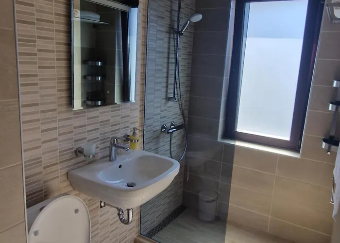 Flowers Casa de hóspedes 4*