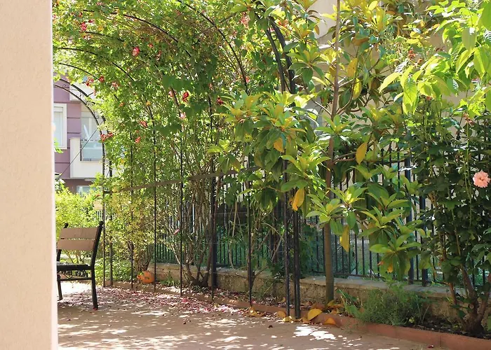 Casa de hóspedes Flowers 4*